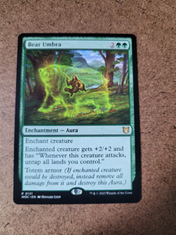 Bear Umbra Commander: Wilds of Eldraine Regular - Image 1