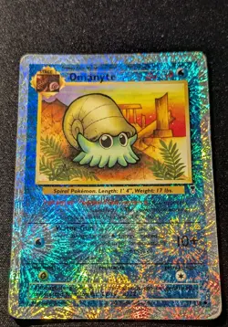 Pokemon LEGENDARY COLLECTION - #57/110 Omanyte - Reverse Holo - ENG - Damaged - Image 4