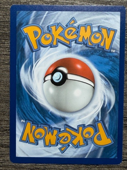 POKEMON FULL ART PIKACHU 005/025 RARE CELEBRATIONS 2021 LP-NM + ARCEUS SLEEVE - Image 4