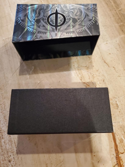 Mtg Phyrexia All Will Be One COMPLEAT Edition Bundle Box pogs & Artwork No packs - Image 4