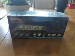 Pokemon TCG: Trainer's Toolkit (2021) SEALED Includes 4 booster packs, 65 sleeve - Image 1