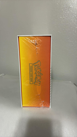 Pokemon TCG Sword and Shield Ultra Premium Collection Charizard Box TORN PLASTIC - Image 3