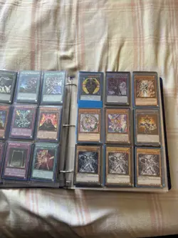 Konami Yu-Gi-Oh! TCG Mixed Card Lot Binder Storage Dark Magician Neos Holo - Image 3