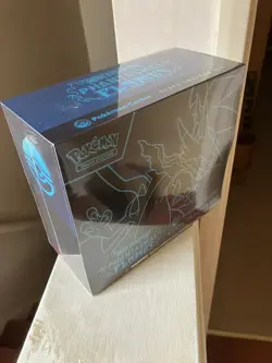 Pokemon TCG: Mega Evolution Phantasmal Flames Pokemon Center Elite Trainer Box - Image 1
