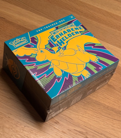 Pokemon Erhabene Helden Top Trainer Box TTB | Deutsch | Neu Sealed - Image 1
