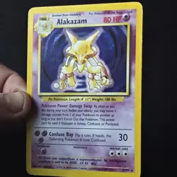 Alakazam 1/102 Base Set Holo Rare Pokemon Card WOTC 1999 Vintage - Image 4