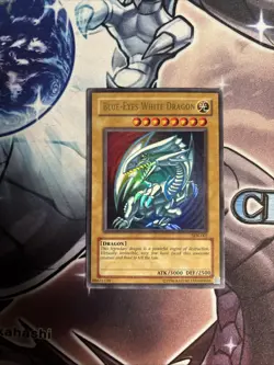 Blue-Eyes White Dragon SDK-001 Unlimited Ultra Rare Unlimited HP (WNU) - Image 1