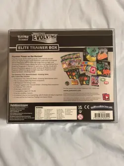 Pokemon TCG: SW&SH Evolving Skies Elite Trainer Box w/ Plastic Display Case - Image 4