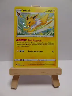 Carte Pokemon " Voltali " PROMO - HOLO - Voltage Eclatant - 047/185 - EB04 - FR - Image 2