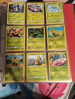 75 Grass Type Pokemon Card Lot - Image 3