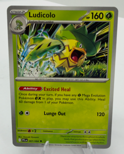 Ludicolo 007/094 - Regular - Pokemon TCG: Phantasmal Flames NM - Image 1