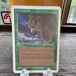 Magic: The Gathering Unlimited Edition Giant Growth Instant Card - Image 1