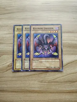 Yu-Gi-Oh! - Koumori Dragon 3X - Full Playset - Image 1