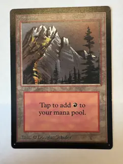 Mtg LEA BETA — Mountain — EX+ - Image 1