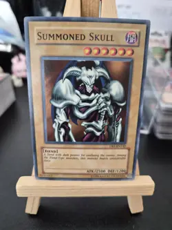 Yugioh! LP Summoned Skull - DB1-EN142 - Super Rare - Unlimited Edition Lightly P - Image 1