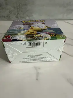 Pokemon TCG: Sword & Shield - Vivid Voltage Booster Box Factory Sealed 820650817496 - Image 5