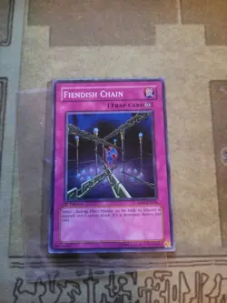 YUGIOH FIENDISH CHAIN ABPF-EN064 SUPER 1ST ED VLP 1996 - Image 1