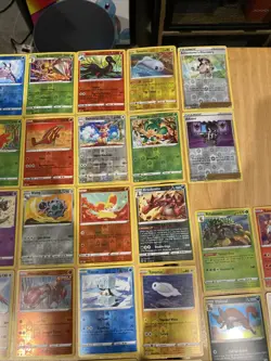 Sword And Shield Era Holo/Reverse Holo 40 Pokemon Card Lot 32 Reverse Holo8 Holo - Image 4