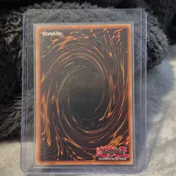 Konami Dark Magician LC01-EN005 Ultra Rare Limited Edition Yu-Gi-Oh TCG - Image 2