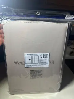 Magic the Gathering Final Fantasy Cloud Ultra Pro 9-Pocket Premium PRO Binder - Image 2