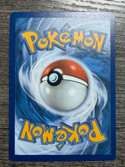 POKEMON FULL ART PIKACHU 005/025 RARE CELEBRATIONS 2021 LP-NM + ARCEUS SLEEVE - Image 4
