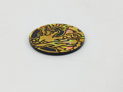 Pokemon TCG Charizard VMAX Cracked Ice Rainbow Holo Gold Collector's Chest Coin - Image 3