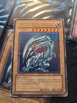 YuGiOh SDK-001 1st Edition Ultra Rare Blue Eyes White Dragon - Image 1
