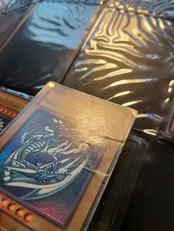 YuGiOh SDK-001 1st Edition Ultra Rare Blue Eyes White Dragon - Image 4