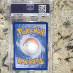 Pokemon Zacian 082/185 Amazing Rare Holo Vivid Voltage PSA 9 English - Image 2