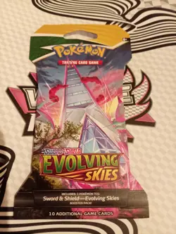 Pokemon TCG: Sword & Shield - Evolving Skies Sleeved Booster - Image 1
