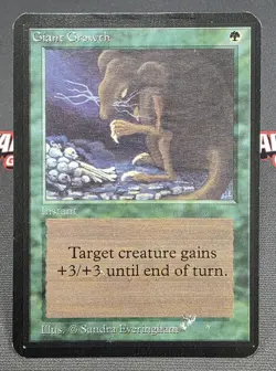 MTG Giant Growth-CLIPPED/DAMAGED -Beta Magic the Gathering Card #198 - Image 1