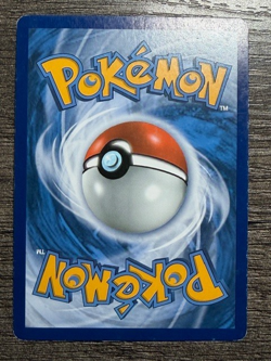 POKEMON CARD HOLO PIKACHU SM76BLACK STAR PROMO 2017 LP + NEW ARCEUS SLEEVE - Image 4