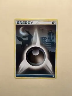 Pokemon TCG Darkness Energy 121/123 HeartGold SoulSilver Umbreon NM-LP - Image 1