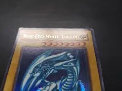 Yugioh - Blue-Eyes White Dragon SDK-A001 Ultra Rare 1st Edition - Image 4