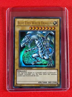 Yu-Gi-Oh! Legendary Collection Blue-Eyes White Dragon #LC01-EN004 - Image 1
