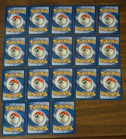 2000 French Pokemon 1st Edition Fossil 18 Card Lot - Image 2
