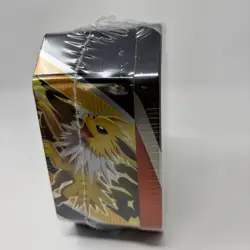 Pokemon Eevee Evolutions Tin - Flareon V / factory sealed - Image 2