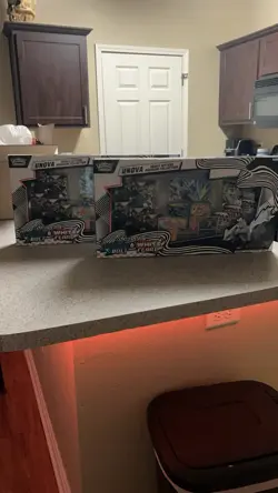 Pokemon Unova Heavy Hitters Collection Box Sealed Scarlet & Violet Black & White - Image 2