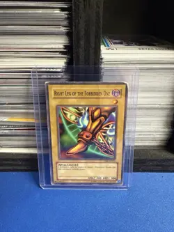 Yugioh DLG1-EN018 Right Leg of the Forbidden One Common LP TCG Card - Image 1