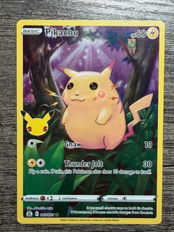 POKEMON FULL ART PIKACHU 005/025 RARE CELEBRATIONS 2021 LP-NM + ARCEUS SLEEVE - Image 1