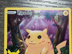 POKEMON FULL ART PIKACHU 005/025 RARE CELEBRATIONS 2021 LP-NM + ARCEUS SLEEVE - Image 2