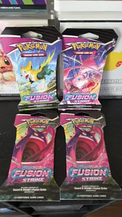 Pokemon TCG: Sword & Shield-Fusion Strike Sleeved Booster Pack - X4 - Image 1