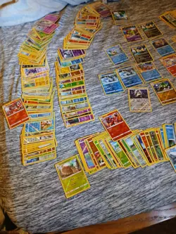 Pokemon Lot Of 400 All Holo and Reverse Holo - Image 5