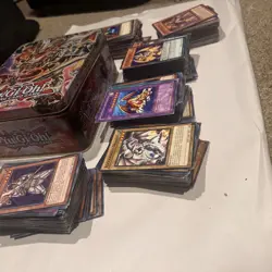 Lot of 570 Yu-Gi-Oh Cards 1996 And Some 2020 Cards With Tin! - Image 2