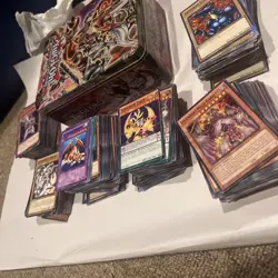 Lot of 570 Yu-Gi-Oh Cards 1996 And Some 2020 Cards With Tin! - Image 3