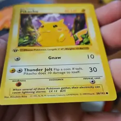 Pokemon TCG Pikachu 1st Edition Base Set Shadowless Red Cheeks 058/102 1999 - Image 3