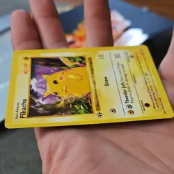 Pokemon TCG Pikachu 1st Edition Base Set Shadowless Red Cheeks 058/102 1999 - Image 5