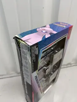 Pokemon Prismatic Evolutions Premium Figure Collection Damaged - Image 2