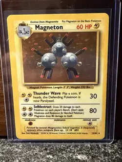 Pokemon TCG Magneton Base Set Holo Unlimited Rare Card 9/102 - Image 2