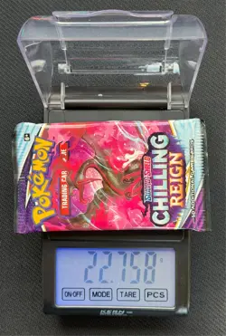 Pokemon Chilling Reign (SWSH06) Booster Pack Moltres Art New & Sealed 22.75g - Image 3